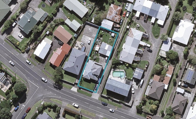 285 Carrington Street, Vogeltown, New Plymouth - Carousel 1