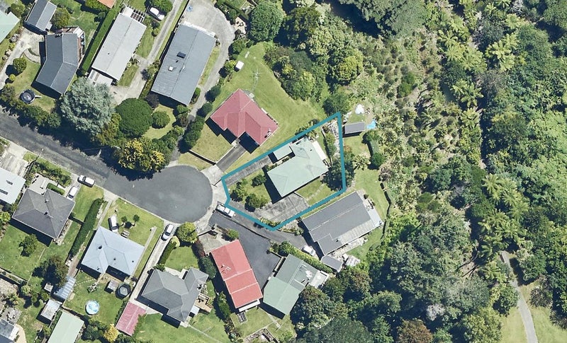 14 Beaufort Avenue, Brookfield, Tauranga - Carousel 1