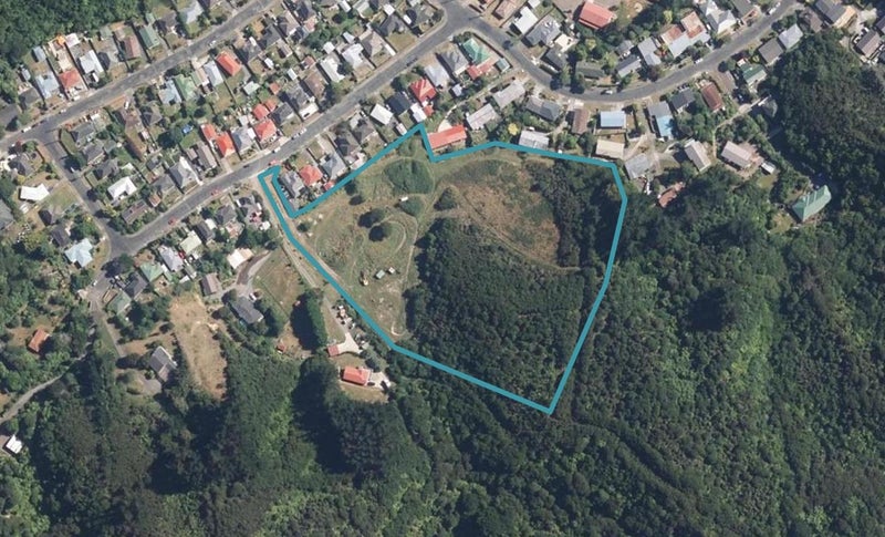 19A Gardiner Grove, Wainuiomata, Lower Hutt - Carousel 1
