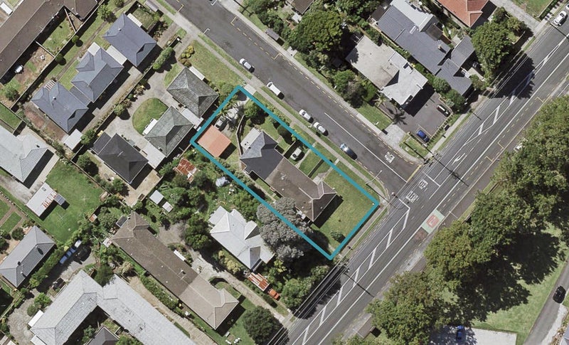 2/149 Shakespeare Road, Milford, Auckland - Carousel 1