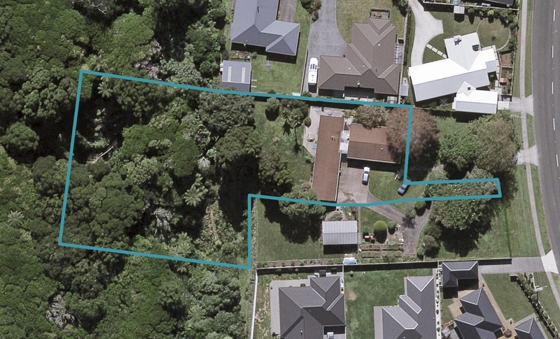 134 Barrett Road, Whalers Gate, New Plymouth - Carousel 1