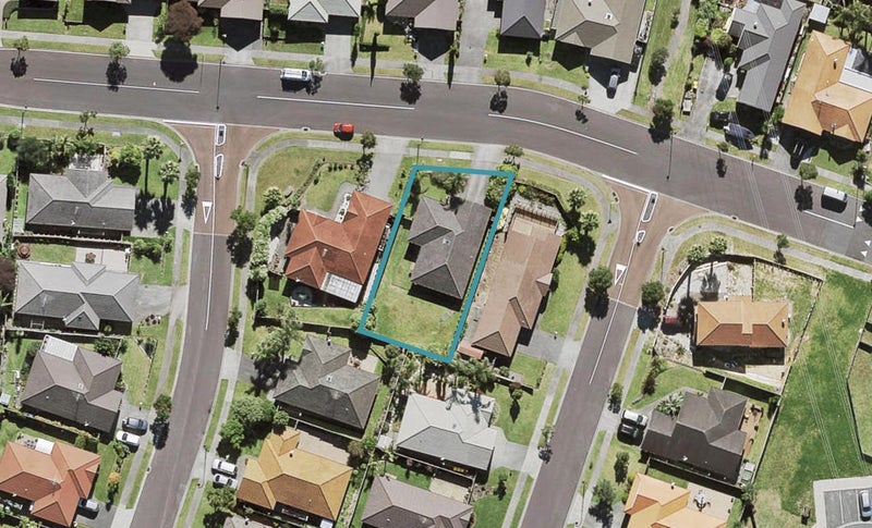 35 Rush Creek Drive, Westgate, Auckland - Carousel 1