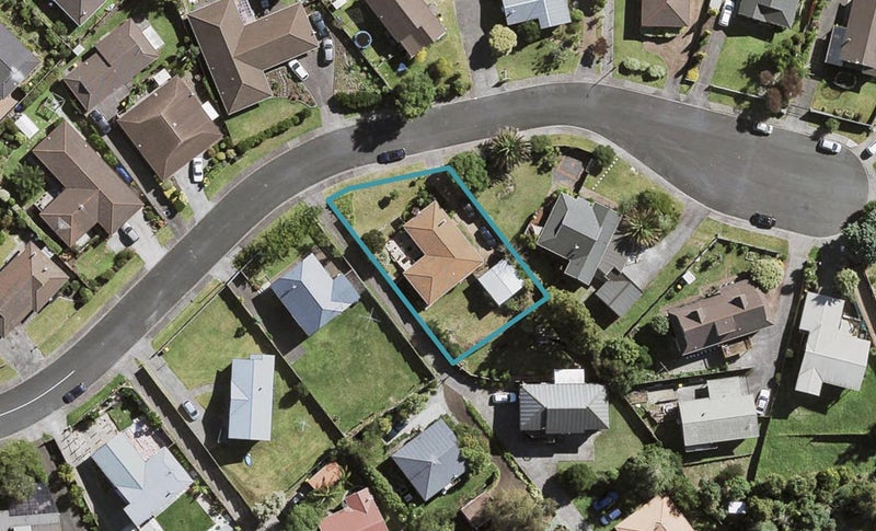 15 Miriam Corban Heights, Henderson, Auckland - Carousel 1