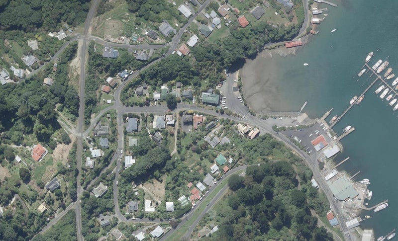 9 Slant Street, Careys Bay, Port Chalmers - Carousel 1