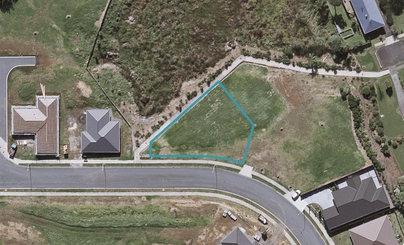 54 Magnolia Drive, Westown, New Plymouth - Carousel 1