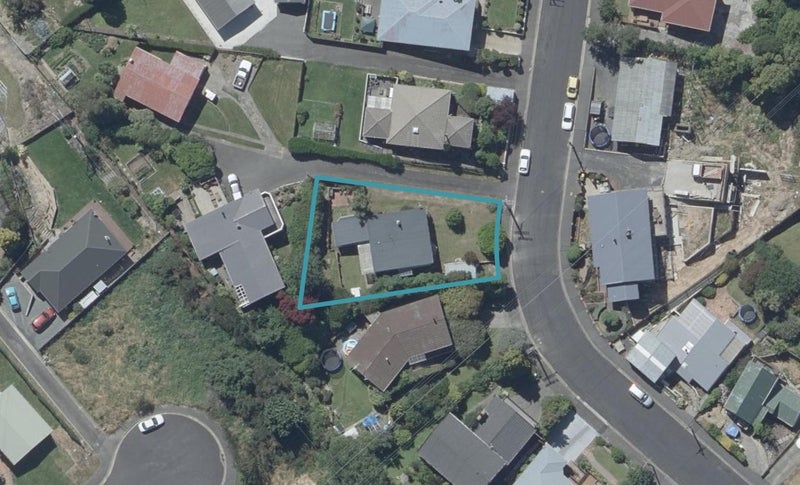 83 Centennial Avenue, Helensburgh, Dunedin - Carousel 1