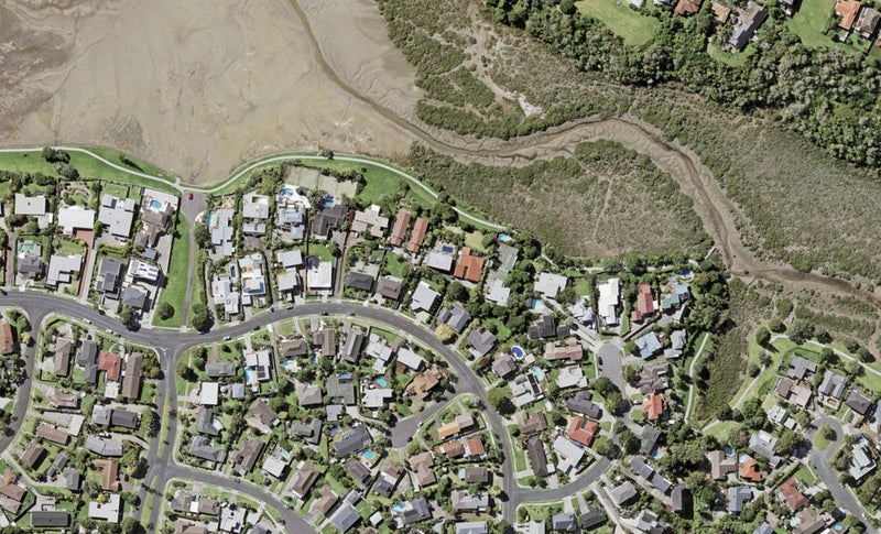 122 Bramley Drive, Farm Cove, Auckland - Carousel 1