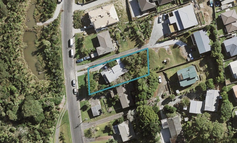 23 Rangeview Road, Sunnyvale, Auckland - Carousel 1