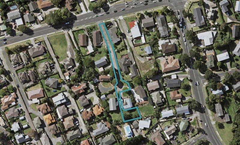 8A Ancona Lane, Goodwood Heights, Auckland - Carousel 1