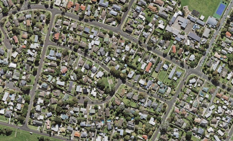 17 Waterlea Avenue, Mangere Bridge, Auckland - Carousel 1