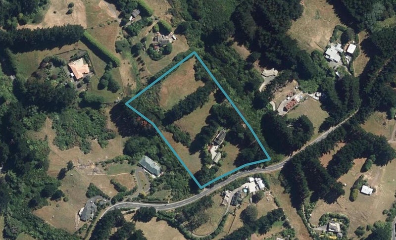 49 Cottle Park Drive, Normandale, Lower Hutt - Carousel 1