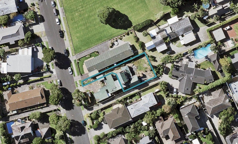 27A McCrystal Avenue, Bucklands Beach, Auckland - Carousel 1