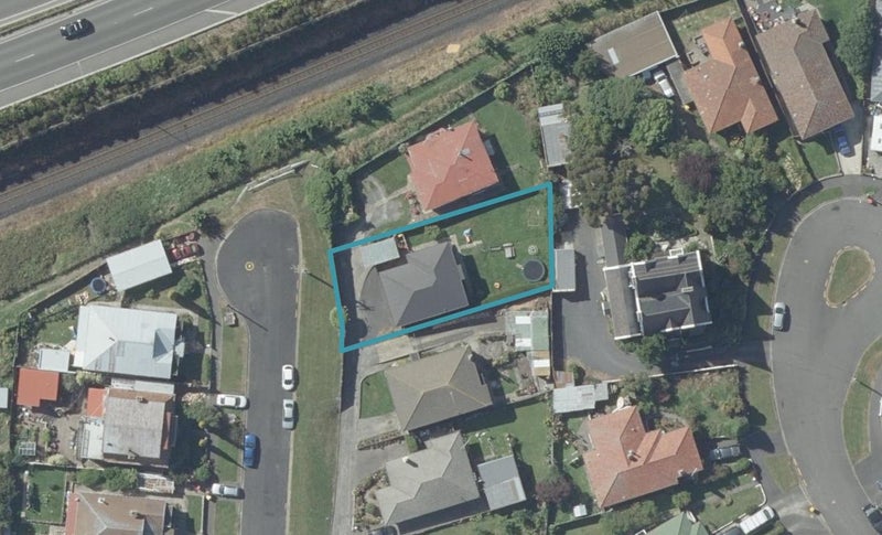 20 Asquith Street, Caversham, Dunedin - Carousel 1