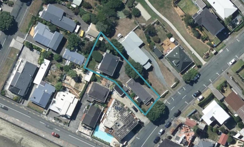 4/1 Cluny Road, Plimmerton, Porirua - Carousel 1