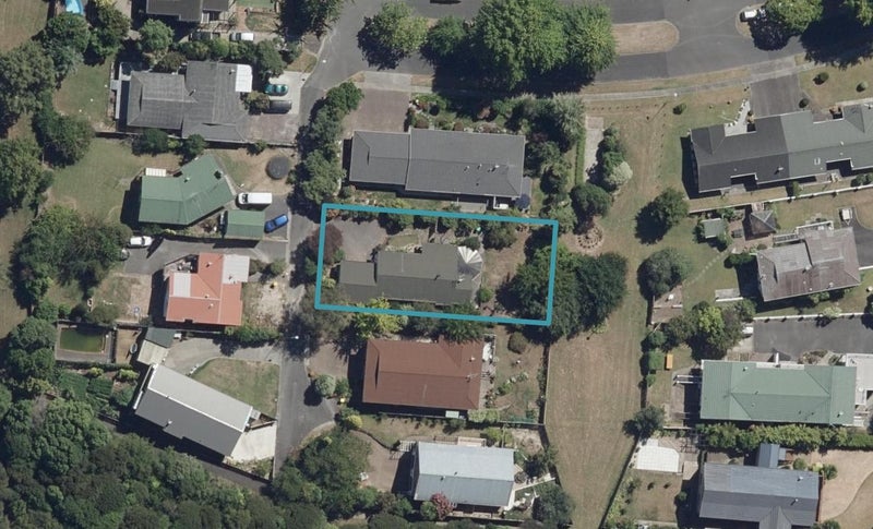 35 Brookview Court, Queenwood, Hamilton - Carousel 1