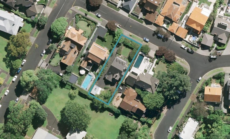 11 Awatea Road, Parnell, Auckland - Carousel 1