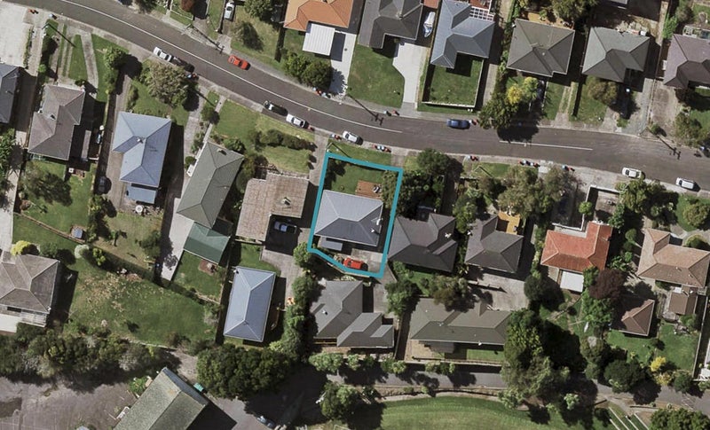12 McRae Road, Mount Wellington, Auckland - Carousel 1