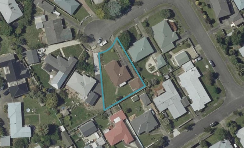 4 Anglesey Place, Awapuni, Palmerston North - Carousel 1