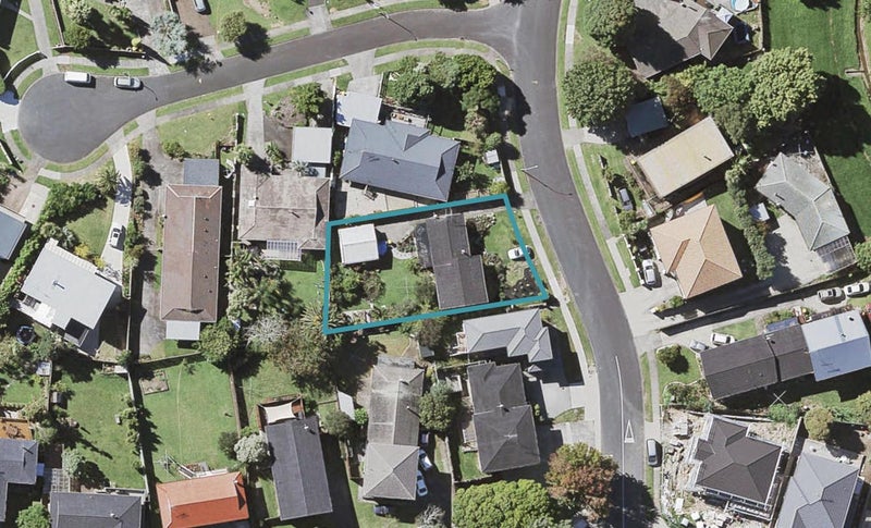 4B Kyeemagh Street, Botany Downs, Auckland - Carousel 1
