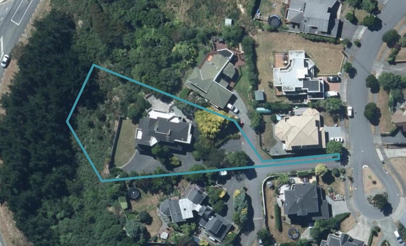 52 Molyneux Close, Whitby, Porirua - Carousel 1