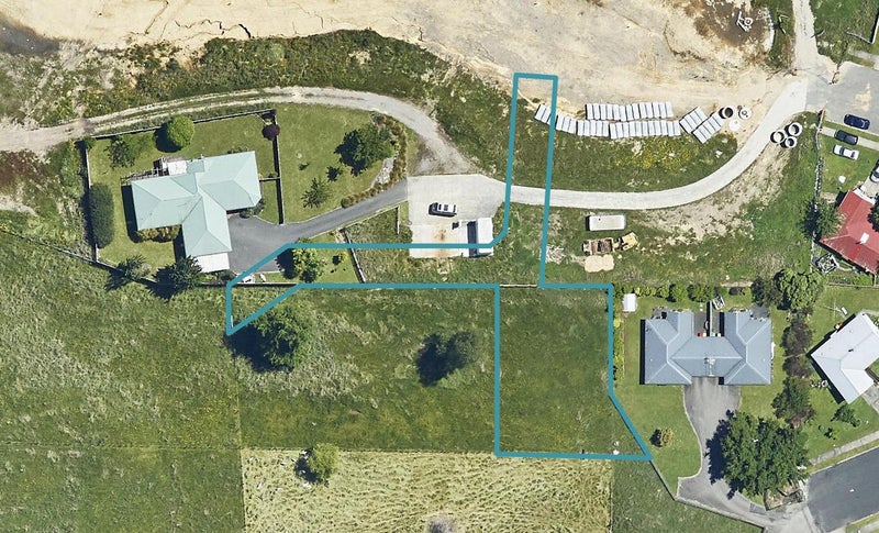 10 Quartz Avenue, Pukehangi, Rotorua - Carousel 1