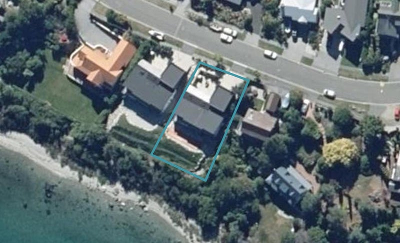 82 Cedar Drive, Kelvin Heights, Queenstown - Carousel 1