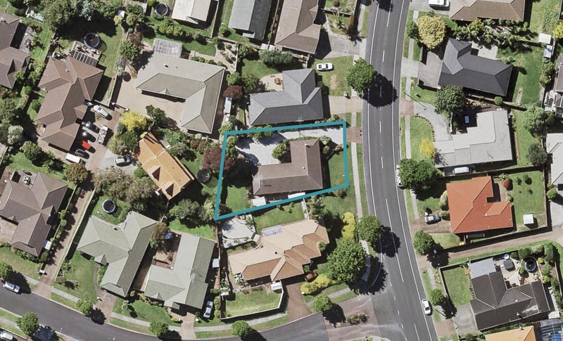 65 Golfland Drive, Golflands, Auckland - Carousel 1
