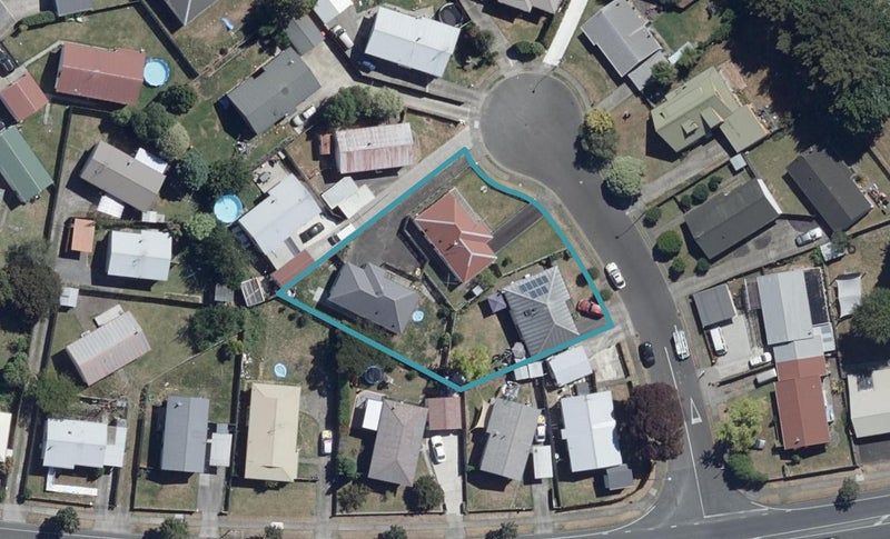 5A Flemington Place, Nawton, Hamilton - Carousel 1