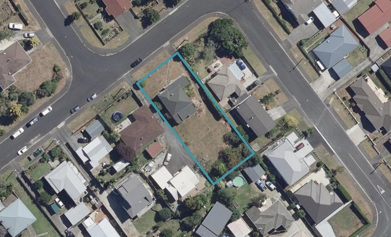 25 Windsor Road, Maeroa, Hamilton - Carousel 1