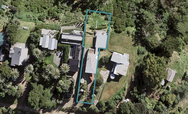 21 Pah Road, Onetangi, Waiheke Island - Carousel 1