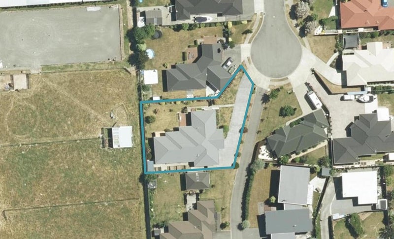 8 Clearwater Place, Mayfield, Blenheim - Carousel 1