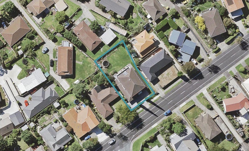 124 Hutchinsons Road, Bucklands Beach, Auckland - Carousel 1