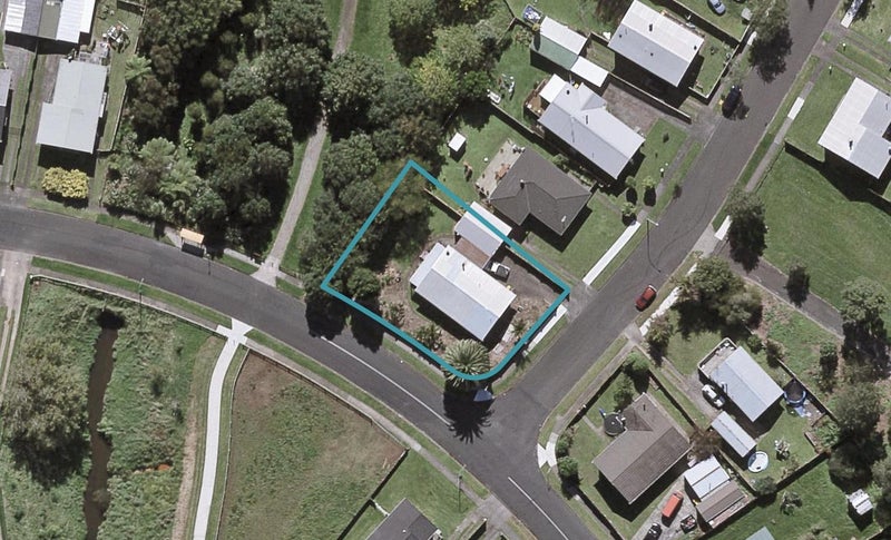 44 Grenville Street, Marfell, New Plymouth - Carousel 1