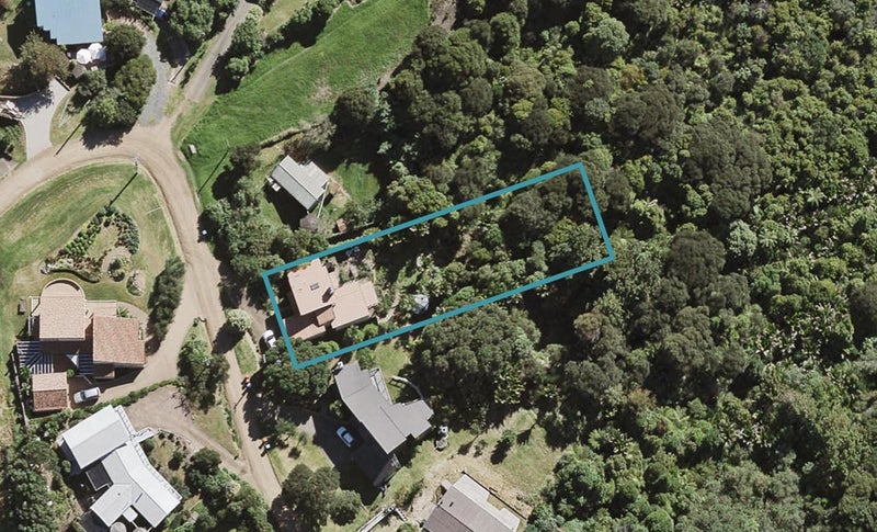 29 Marine View Road, Onetangi, Waiheke Island - Carousel 1
