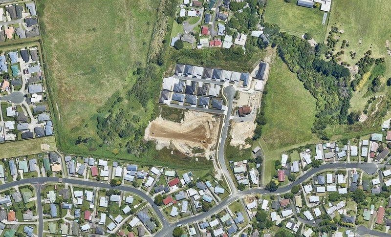 12 Harapa Way, Brookfield, Tauranga - Carousel 1