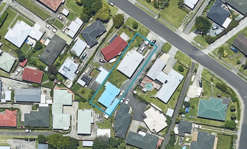 42B Chadwick Road, Greerton, Tauranga - Carousel 1