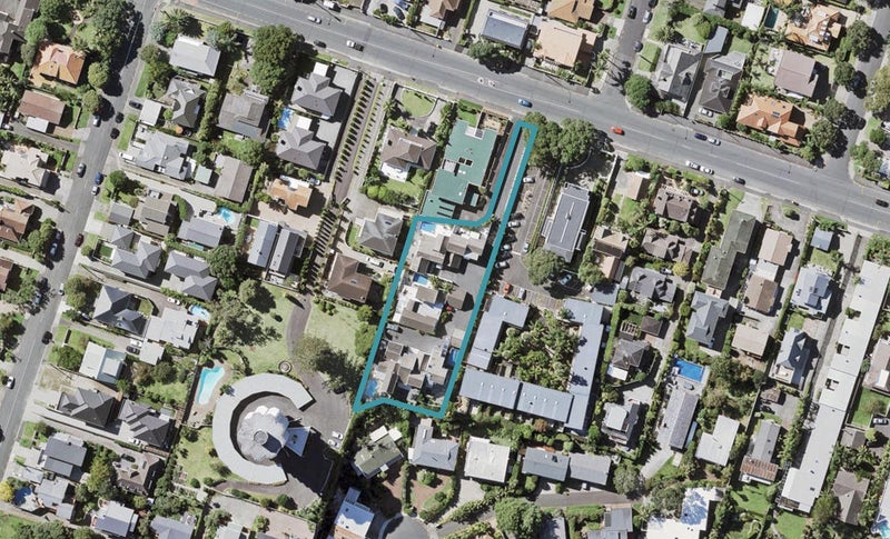 2/74 Kitchener Road, Milford, Auckland - Carousel 1