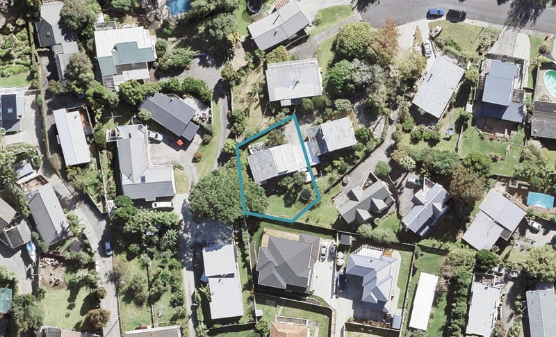 5A Idyll Place, Northcross, Auckland - Carousel 1