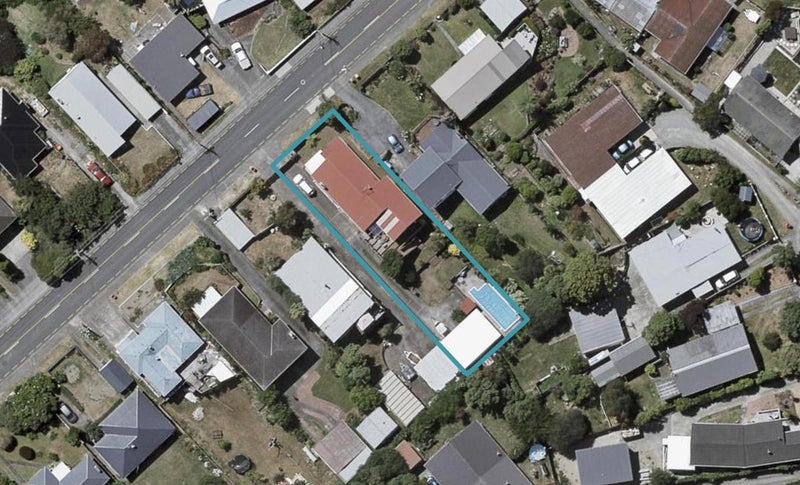 18 Gray Avenue, Paraparaumu Beach, Paraparaumu - Carousel 1