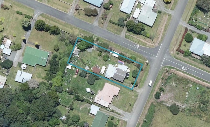 14 Grey Street, Frasertown, Wairoa - Carousel 1