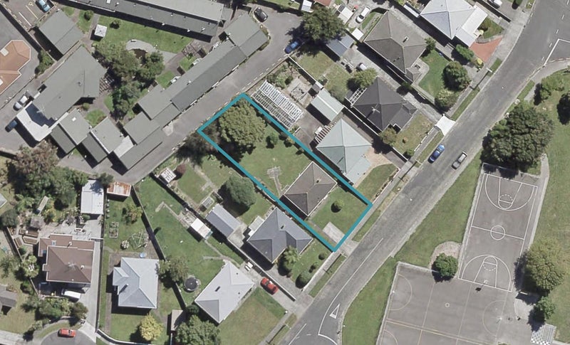 18 Dyer Street, Epuni, Lower Hutt - Carousel 1
