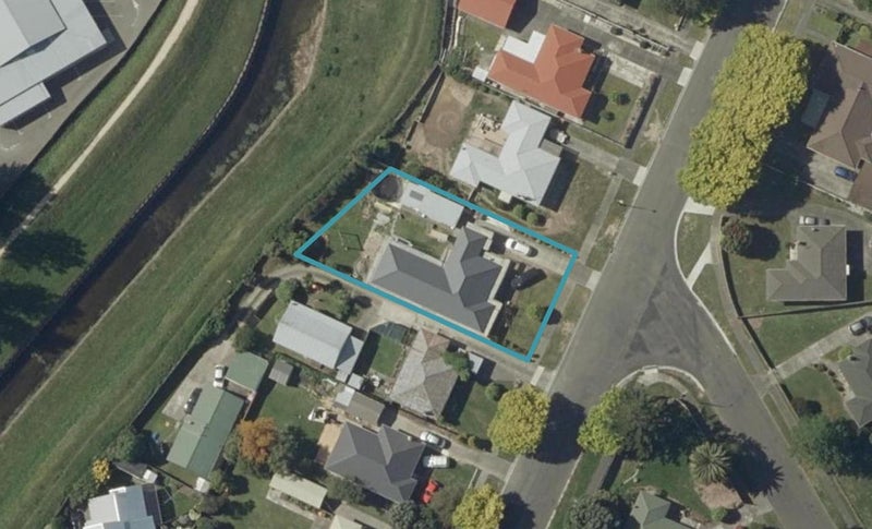 14 Birmingham Street, Takaro, Palmerston North - Carousel 1