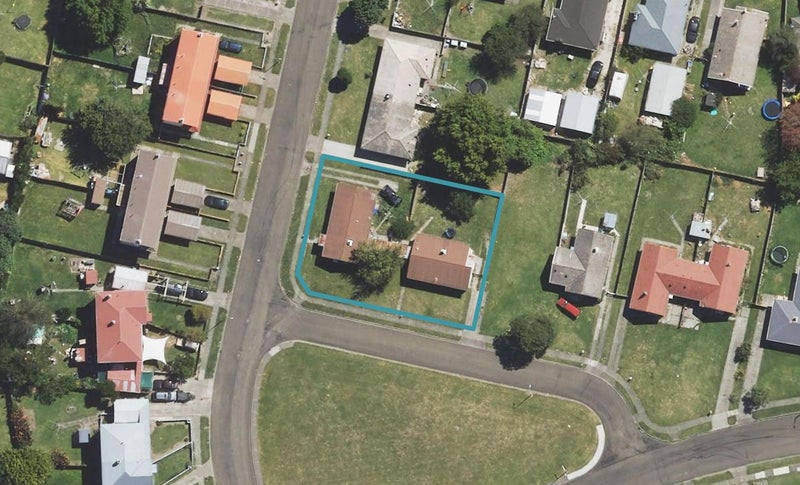 10 Fleming Street, Outer Kaiti, Gisborne - Carousel 1