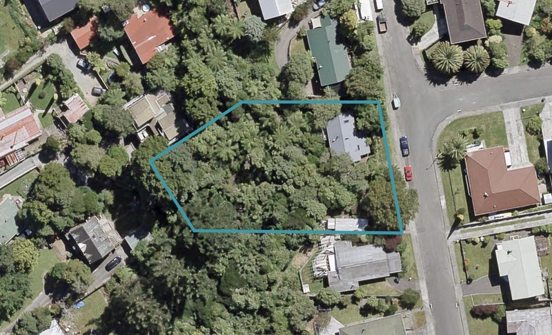 39 Sunnyview Drive, Brown Owl, Upper Hutt - Carousel 1