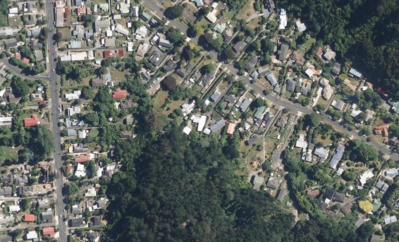 38 Kamahi Street, Stokes Valley, Lower Hutt - Carousel 1