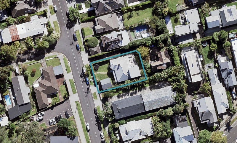15 Clifton Road, Herne Bay, Auckland - Carousel 1
