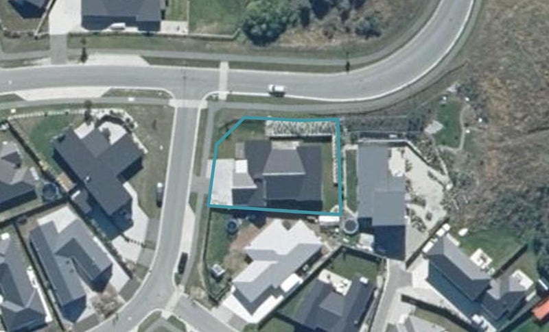 1 Regent Street, Lower Shotover, Queenstown - Carousel 1