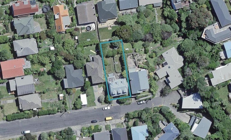 9 Pimble Avenue, Karori, Wellington - Carousel 1