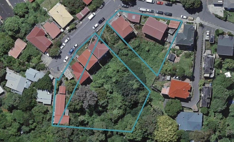 1 Landcross Street, Kelburn, Wellington - Carousel 1