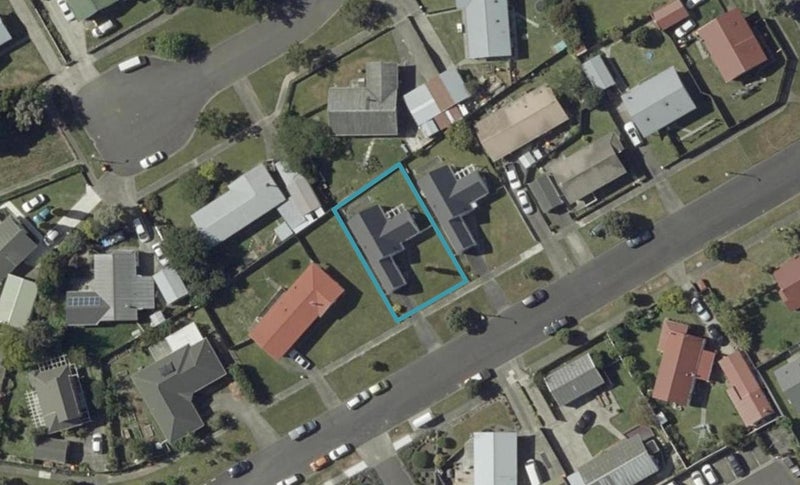 8A Dalwood Grove, Highbury, Palmerston North - Carousel 1